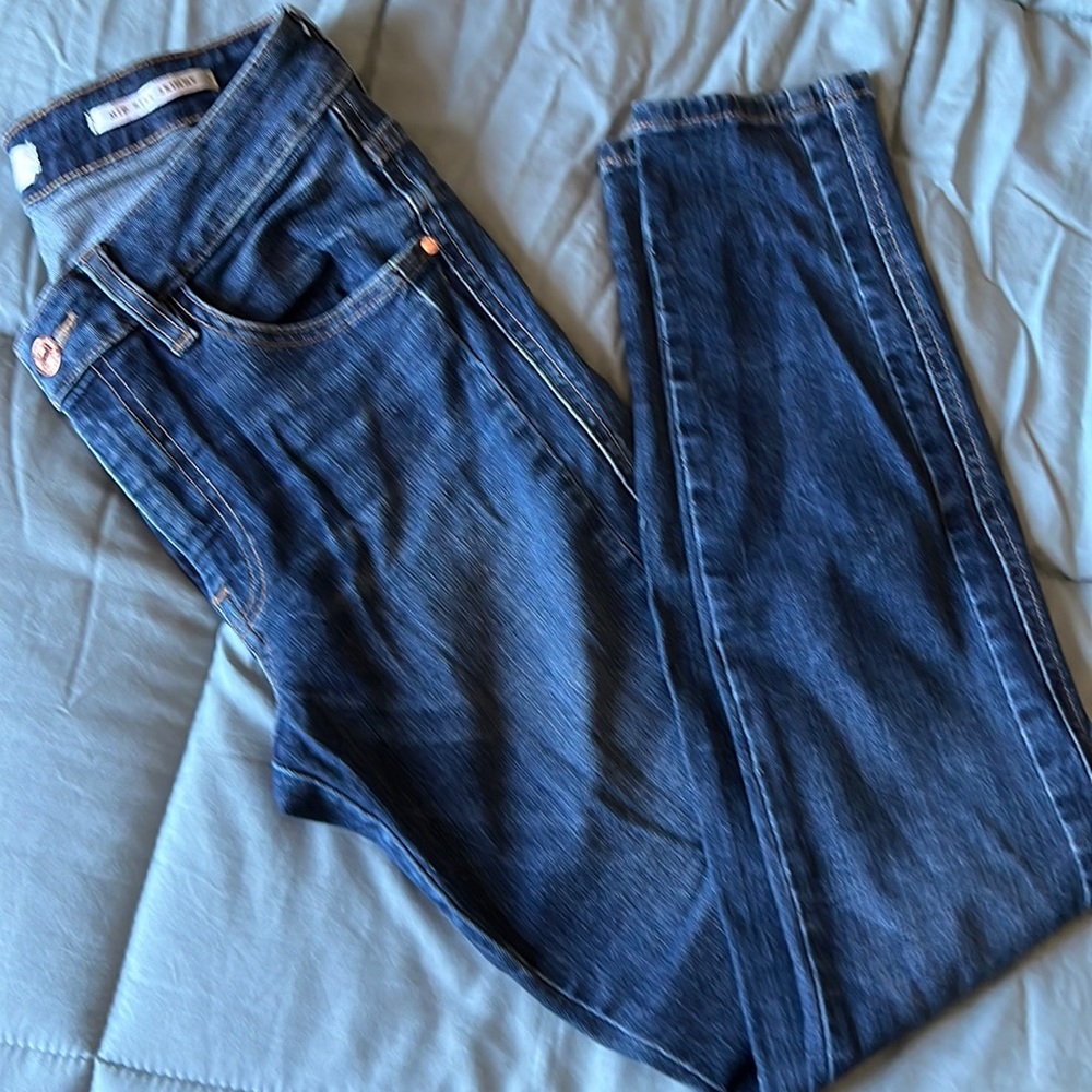 Guess Mid Rise skinny jeans